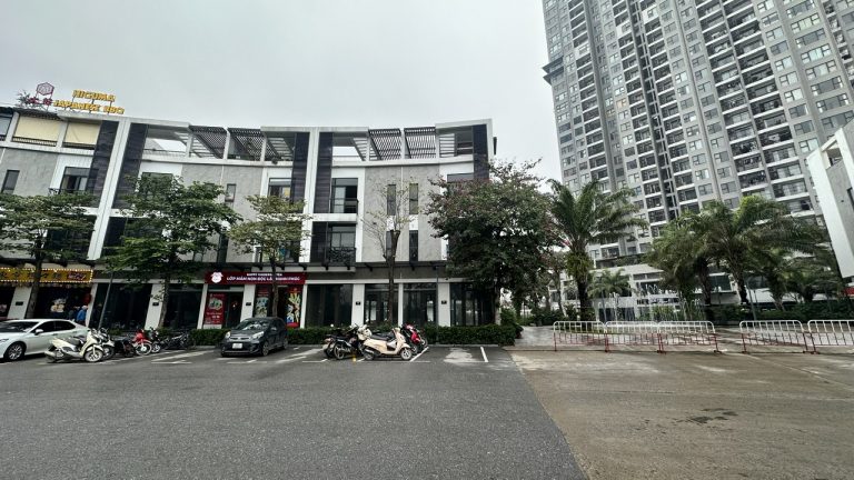 Nhà phố vịnh đảo Sky Oasis Mặt quảng trường trung tâm mẫu 2