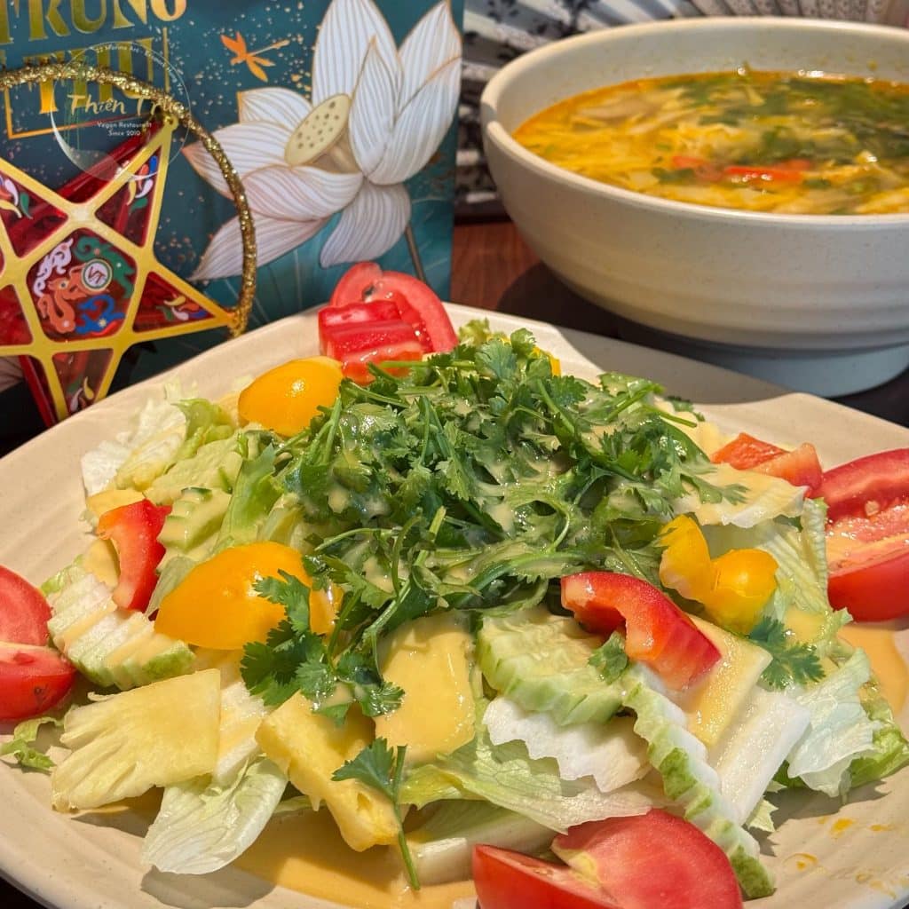 Salat Rau Củ Quả Tại Nhà Hàng Thiên Trúc