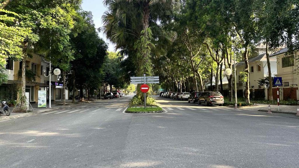 Truc-duong-30m-Pho-Cuc-Ecopark-2 Truc-duong-30m-Pho-Cuc-Ecopark-2